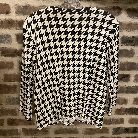 NWOT Gingham Cardigan - Large - Picture 2 of 3